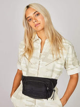 Load image into Gallery viewer, Quilted Jay Bum Bag