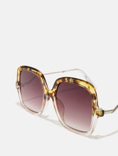 Load image into Gallery viewer, Chloe Clear Sunglasses