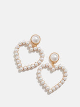 Load image into Gallery viewer, Pearl Heart Earrings
