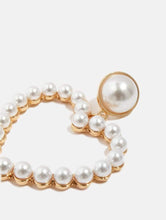 Load image into Gallery viewer, Pearl Heart Earrings