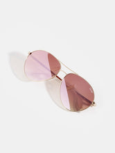 Load image into Gallery viewer, Quay Just Sayin Sunglasses in Gold