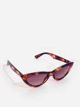 Load image into Gallery viewer, Tort Cat Eye Sunglasses