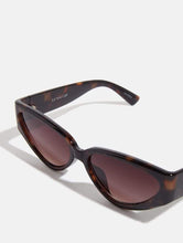 Load image into Gallery viewer, Vanessa Tort Sunglasses