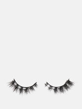 Load image into Gallery viewer, La Bello Ashani Wispy Eye Lashes
