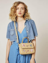 Load image into Gallery viewer, Shell Carmen Tote Bag
