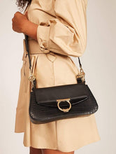 Load image into Gallery viewer, Carrie Animal Shoulder Bag
