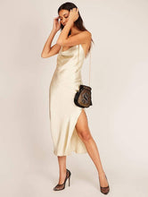 Load image into Gallery viewer, Dollar Cross Body Bag
