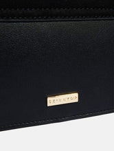 Load image into Gallery viewer, Daisy Cutie Cross Body Bag
