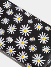 Load image into Gallery viewer, Daisy Meadow Embroidered Purse
