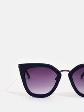 Load image into Gallery viewer, Black Alien Sunglasses
