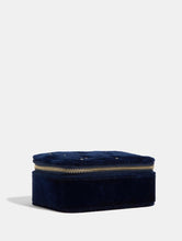 Load image into Gallery viewer, Amelia Liana x Skinnydip Moon And Stars Jewellery Box
