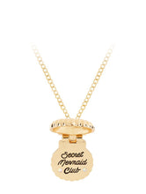 Load image into Gallery viewer, Gold Shell Necklace
