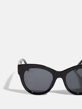 Load image into Gallery viewer, Lia Sunglasses
