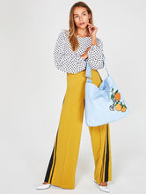 Load image into Gallery viewer, Peachy Shoulder Bag
