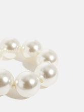 Load image into Gallery viewer, Pearly Hair Tie
