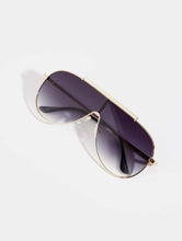 Load image into Gallery viewer, Quay x JLo El Dinero Sunglasses in Gold Black Fade
