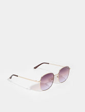 Load image into Gallery viewer, Quay Jezabell Sunglasses in Purple Fade
