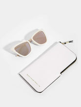 Load image into Gallery viewer, Quay x JLo Reina Sunglasses in Pearl Rose
