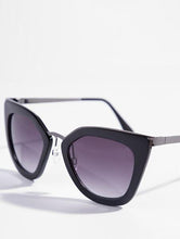 Load image into Gallery viewer, Black Alien Sunglasses
