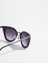 Load image into Gallery viewer, Black Alien Sunglasses

